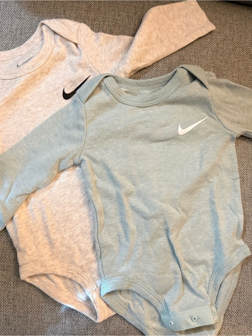 Nike Long-Sleeve Baby Bodysuit Duo - Light Blue & Heather Gray
